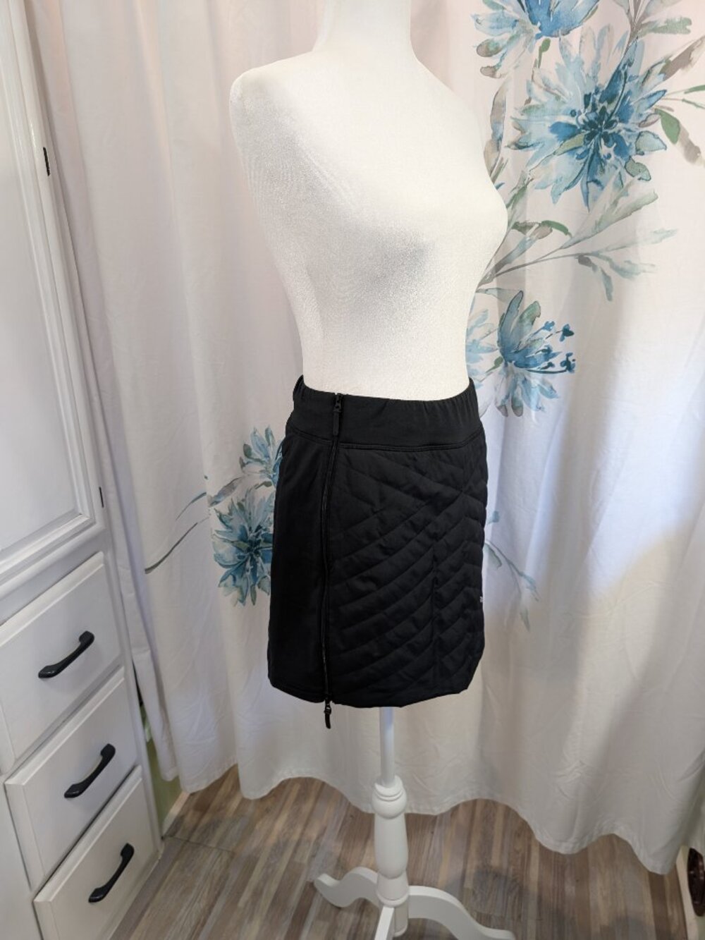 NWT Craft Sportswear Insulated Windproof Wind Resistant Nordic Ski Skirt Black S